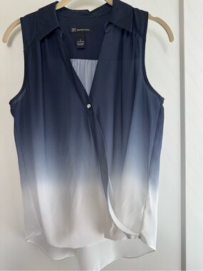 I-N-C  INTERNATIONAL CONCEPT Sleeveless V neck top